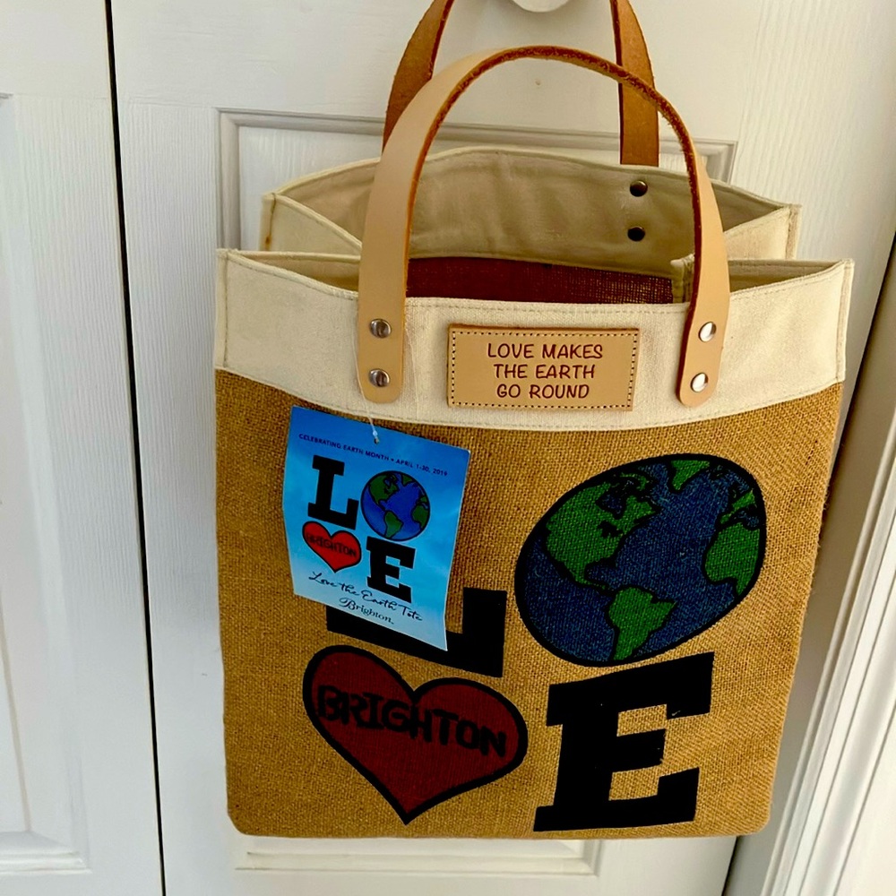 NWT BRIGHTON 2019  LOVE THE EARTH TOTE LOVE MAKES THE WORLD  GO ROUND LIMITED ED
